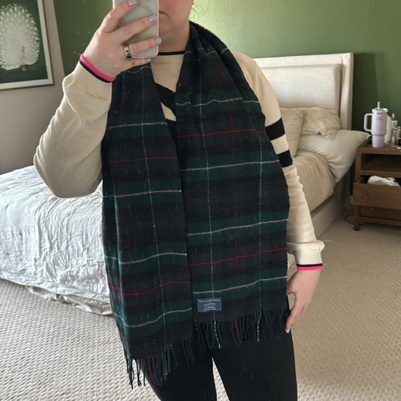 Johnstons of Elgin Made Scotland 100% Lambswool Scarf Fringed - Picture 5 of 7